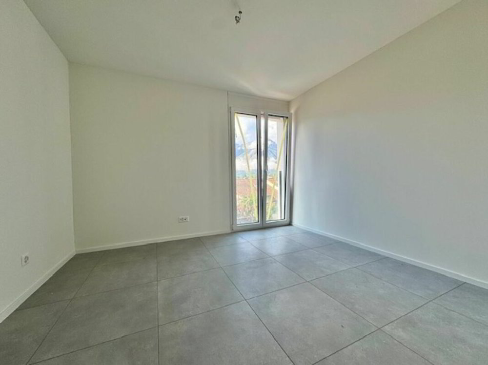 Maison 4 pièces à acheter à Cugnasco - image 1/13
