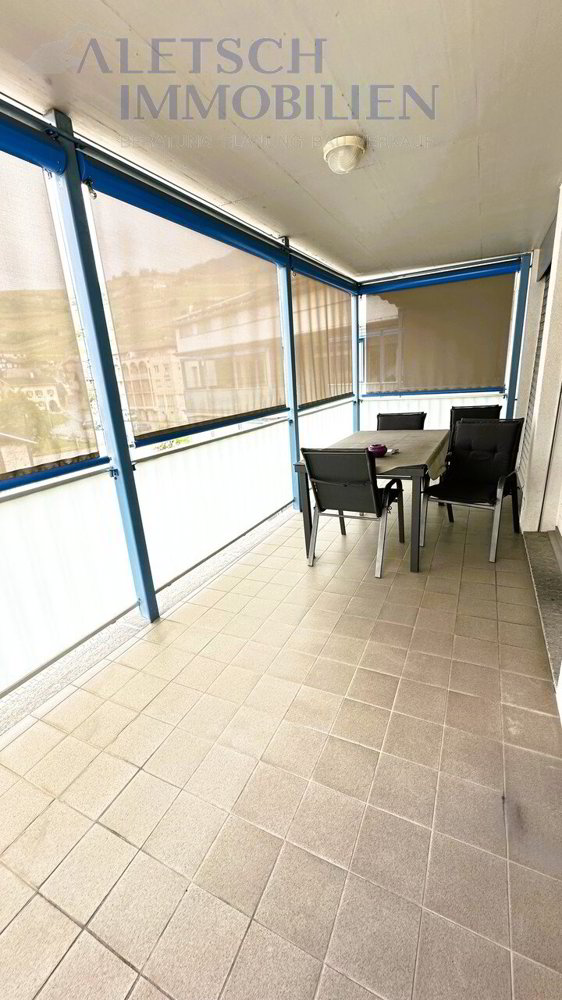 4 rooms Apartment to buy in Salgesch - image 1/13