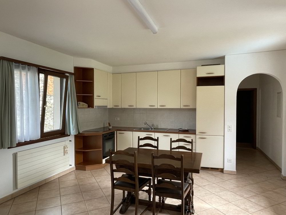 Casa di 9 locali in vendita a Madonna del Piano - immagine 1/13