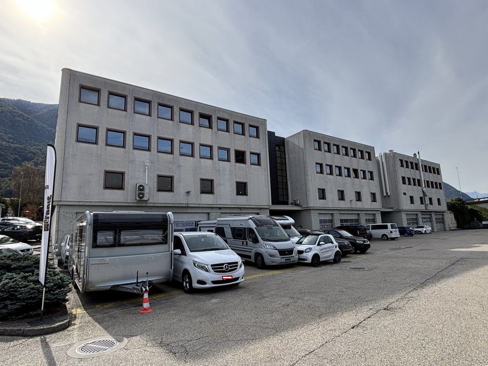 Ufficio & Commercio di 3 locali in affitto a Cadenazzo - immagine 1/6