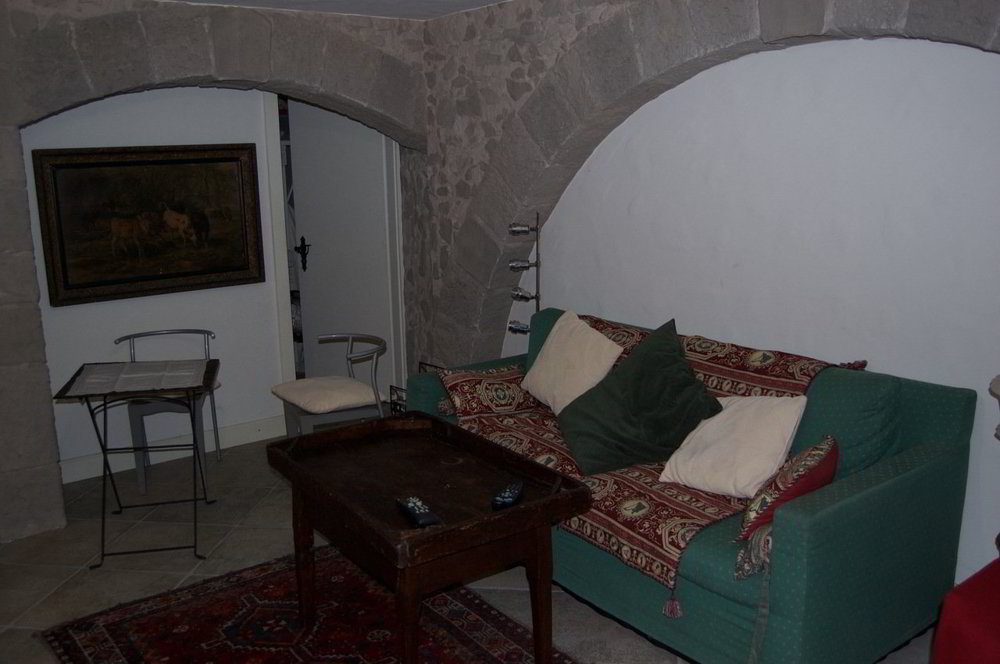 Maison 7 pièces à louer à Crans-Montana - image 1/13