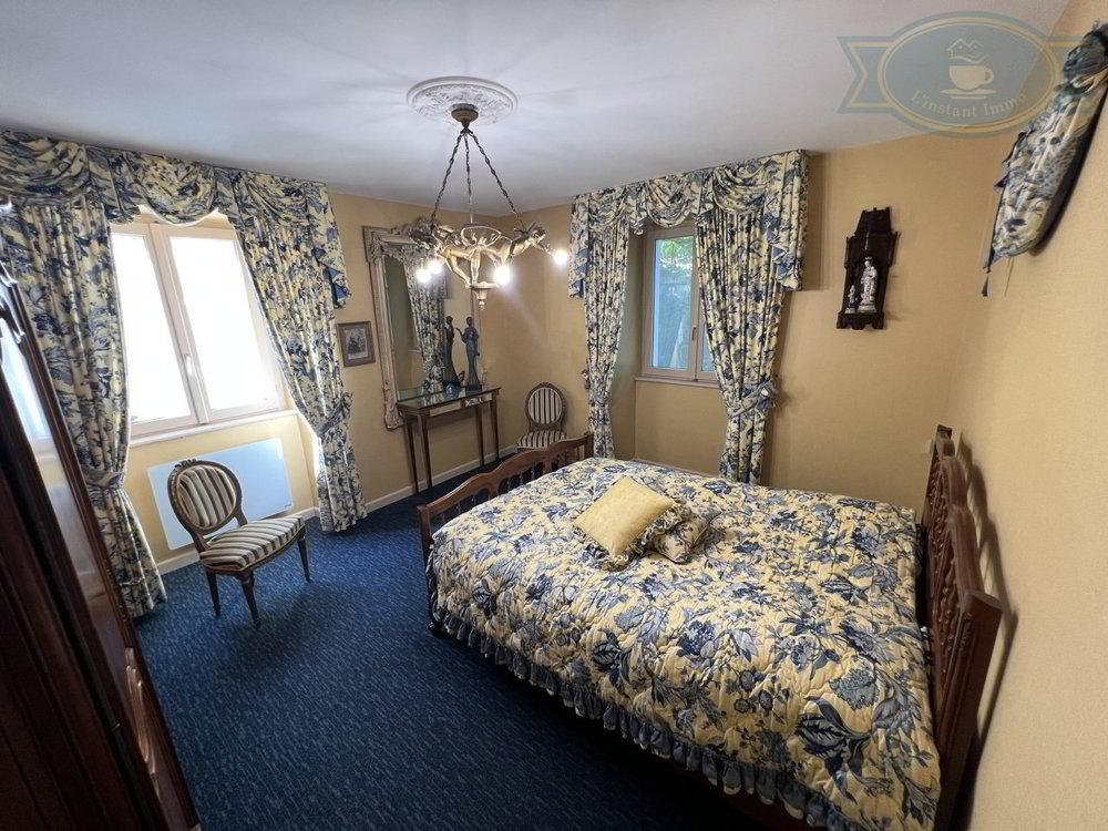 null rooms House to buy in Damvant - image 1/13
