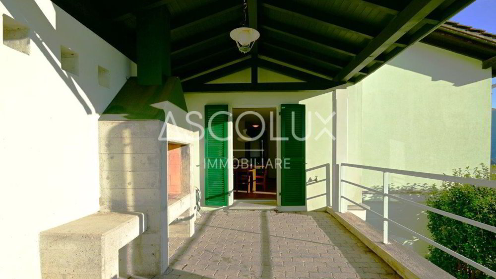Maison 6 pièces à acheter à Riazzino - image 1/13