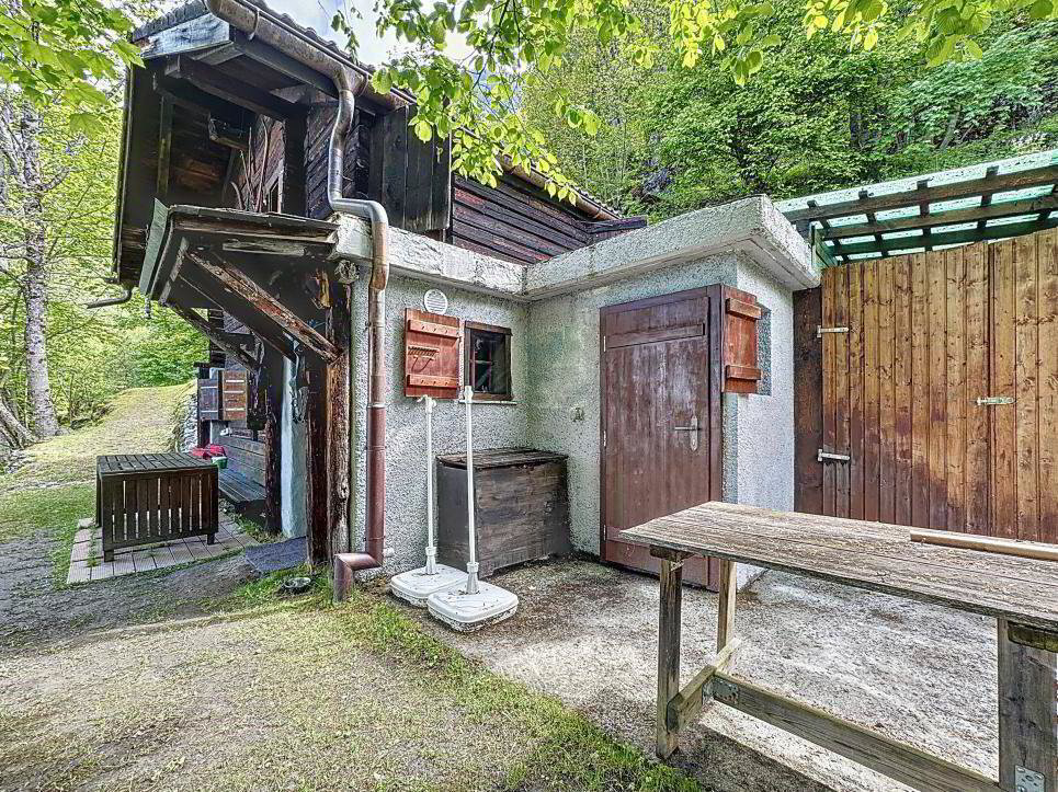 3 rooms House to buy in Lourtier - image 1/10