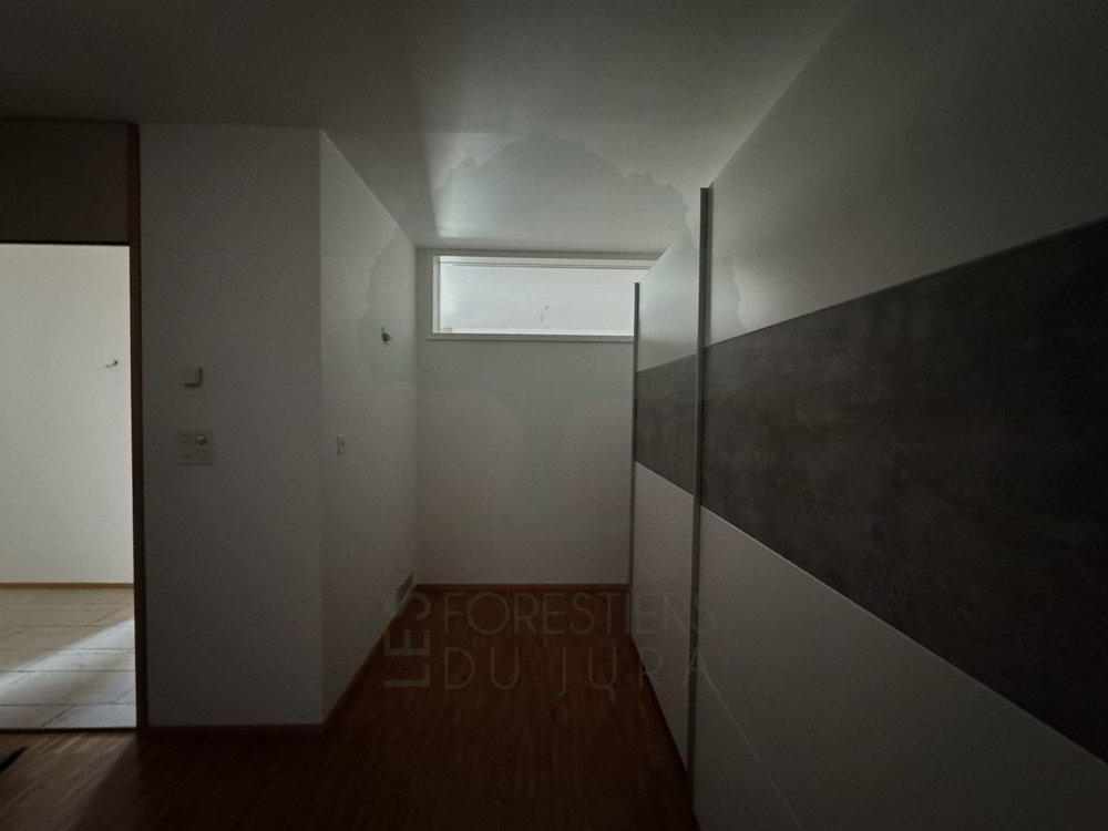 5 rooms Office & Commercial for rent in Courfaivre - image 1/13