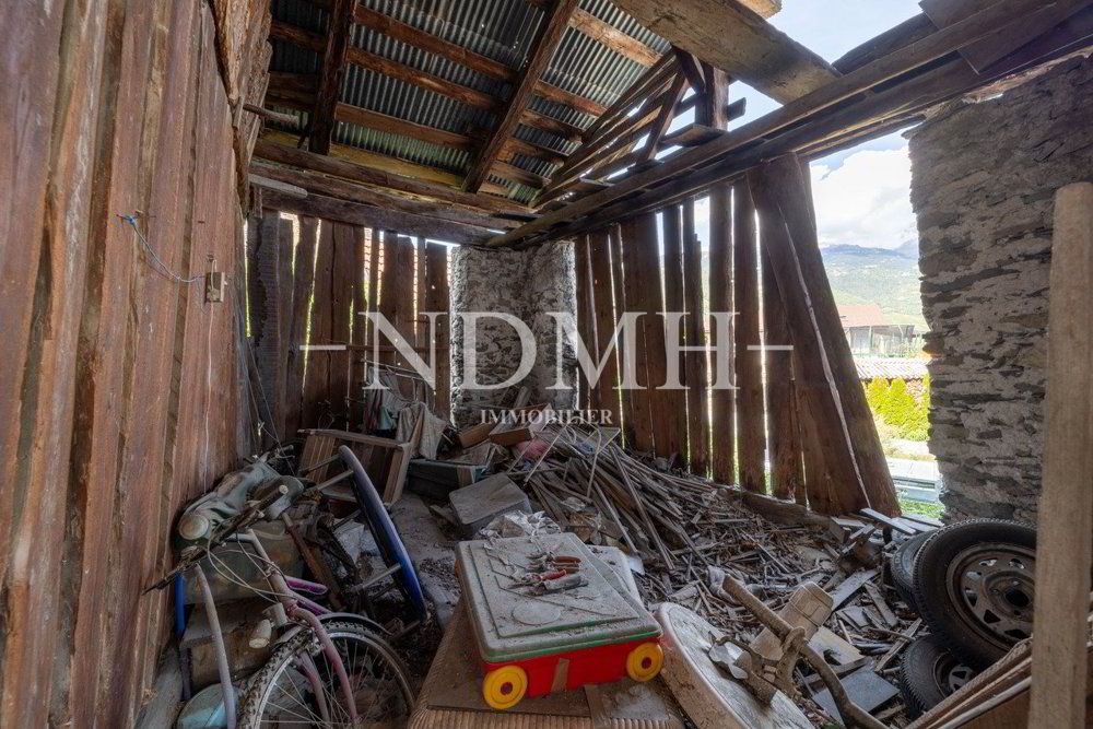 6 rooms House to buy in Chalais - image 1/11