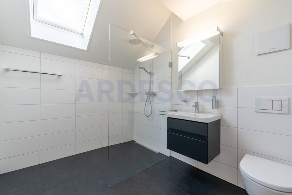 5 Zimmer Wohnung zum verkaufen in Bubendorf - Bild 1/11