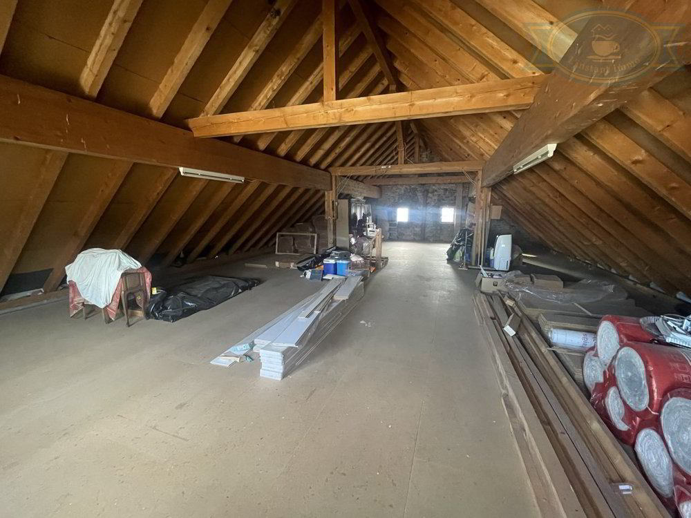 Casa di 8 locali in vendita a Lugnez - immagine 1/10