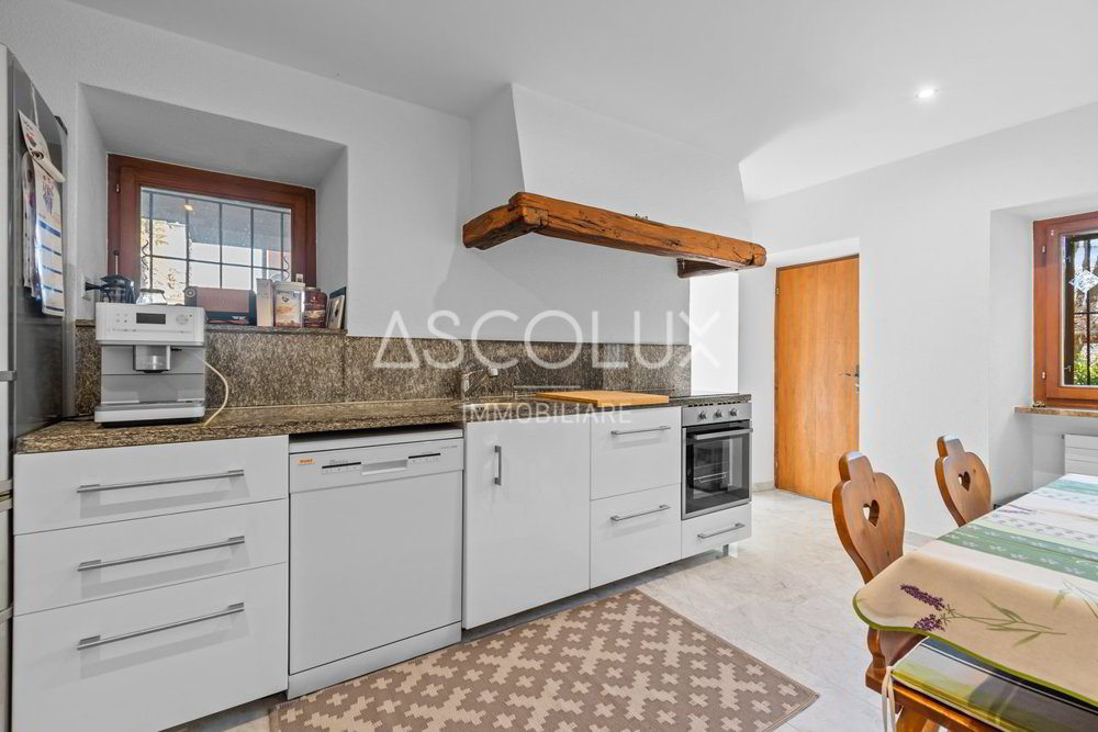Casa di 9 locali in vendita a Locarno - immagine 1/13
