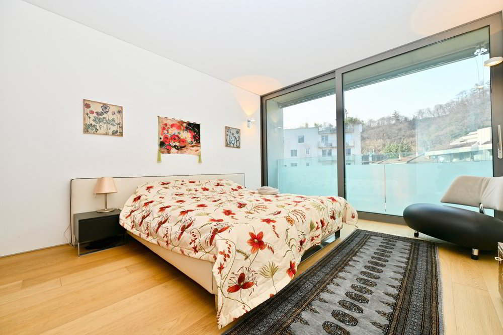 3 rooms Apartment to buy in Lugano - image 1/13