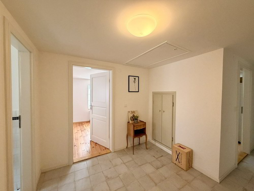 8 rooms House to buy in Moutier - image 1/13