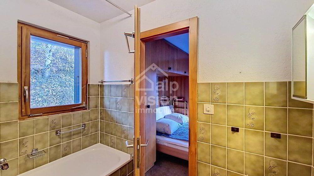 4 rooms Apartment to buy in Veysonnaz - image 1/13