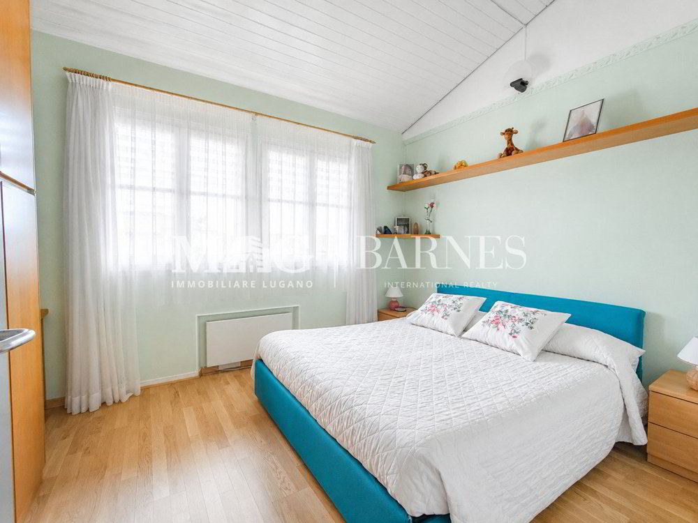 4 rooms House to buy in Cureglia - image 1/13