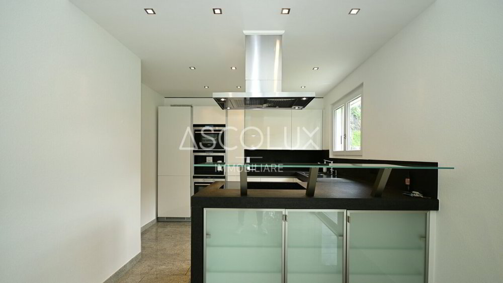 Maison 4 pièces à acheter à Gordevio - image 1/13