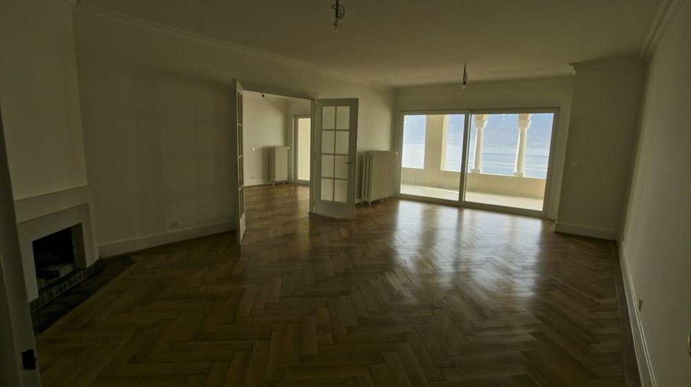 6 rooms Apartment for rent in Clarens - image 1/10