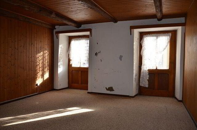 Casa di 16 locali in vendita a Comologno - immagine 1/13