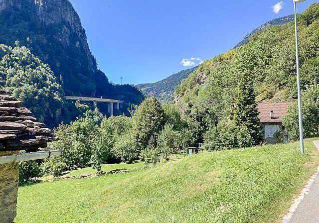 Casa di 6 locali in vendita a Faido - immagine 1/13