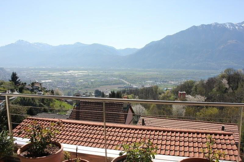 5 rooms House to buy in Contra - image 1/13