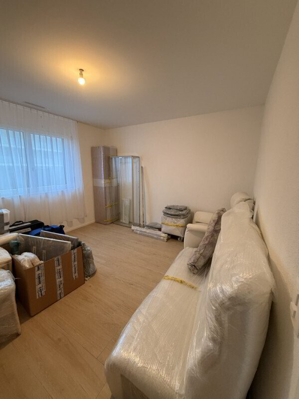 2 rooms Office & Commercial for rent in Cossonay-Ville - image 1/5