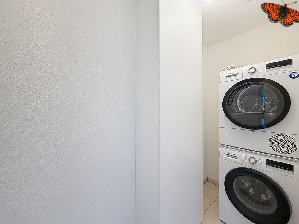 3 rooms Apartment for rent in Fribourg - image 1/12