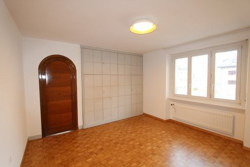 4 rooms Apartment for rent in Visp - image 1/11