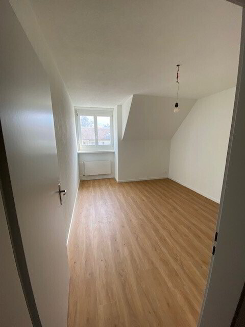 5 rooms Apartment for rent in Rorbas - image 1/11