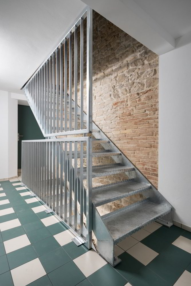 15 Zimmer Haus zum verkaufen in Grellingen - Bild 1/8