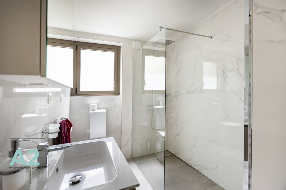 8 rooms House for rent in Aminona - image 1/13