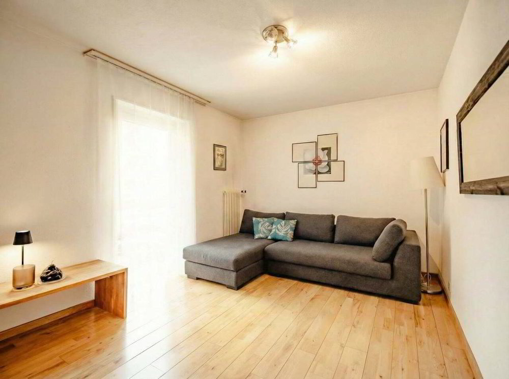Casa di 6 locali in vendita a Renens VD - immagine 1/13