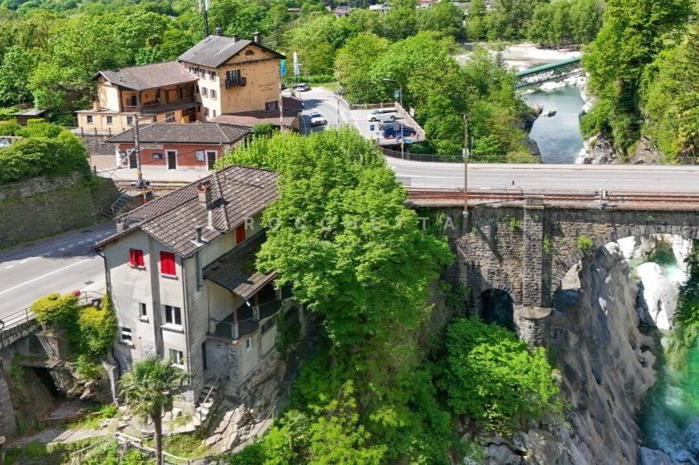Ufficio & Commercio di 6 locali in vendita a Locarno - immagine 1/7