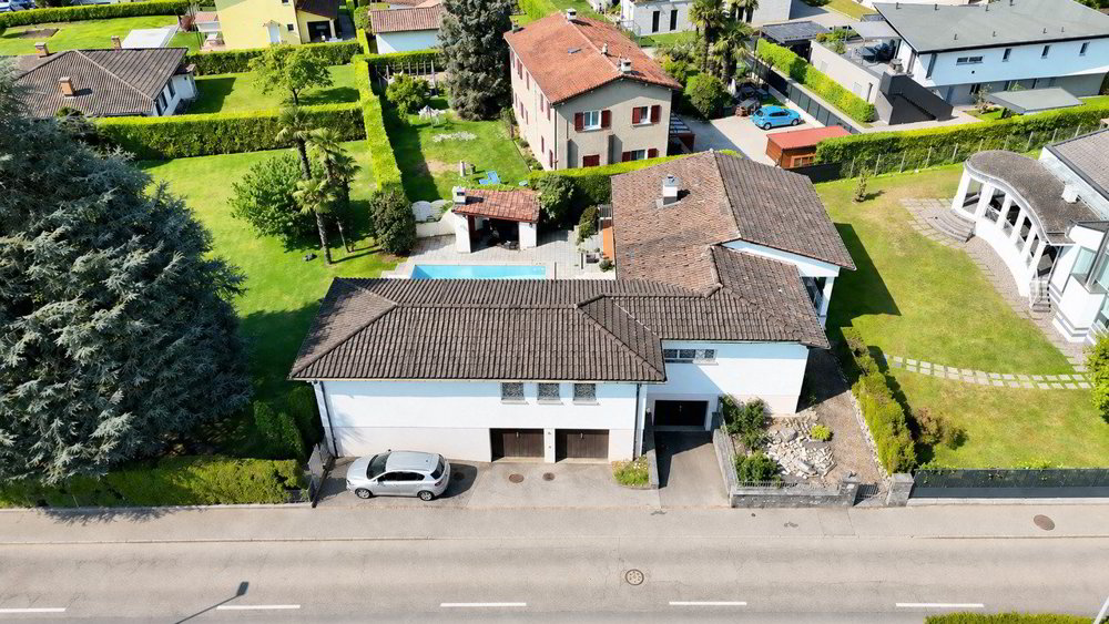 6 rooms House to buy in Caslano - image 1/6