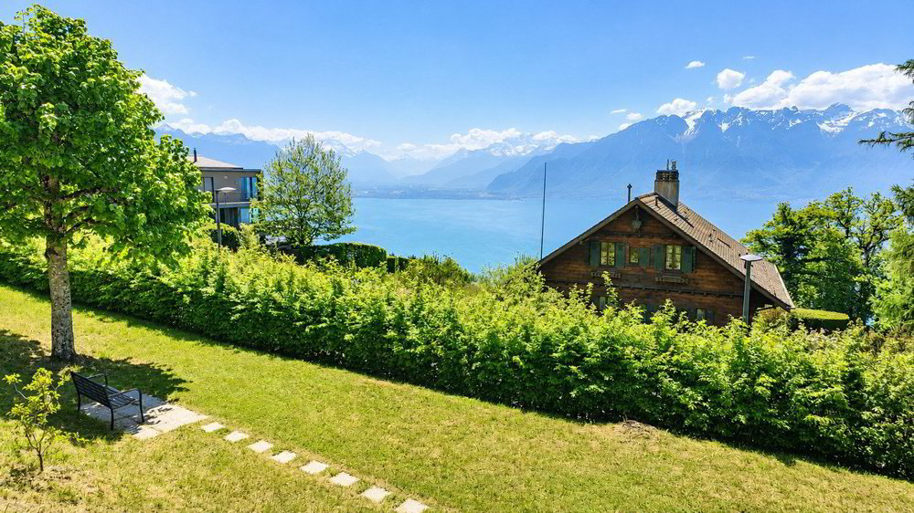 4 rooms House to buy in Chardonne - image 1/13