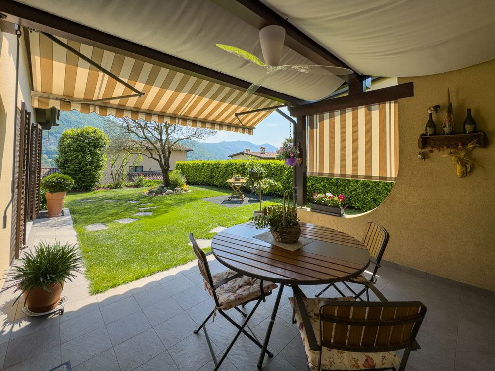 5 rooms House to buy in Gentilino - image 1/13