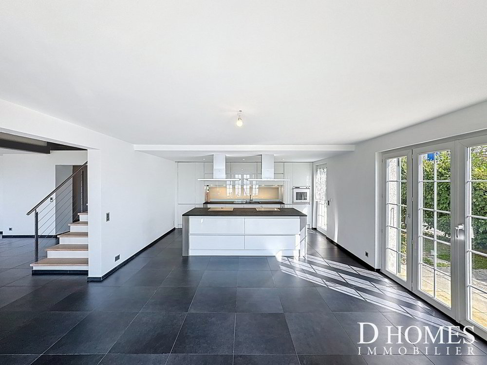 6 Zimmer Haus zum verkaufen in Grandvaux - Bild 1/13