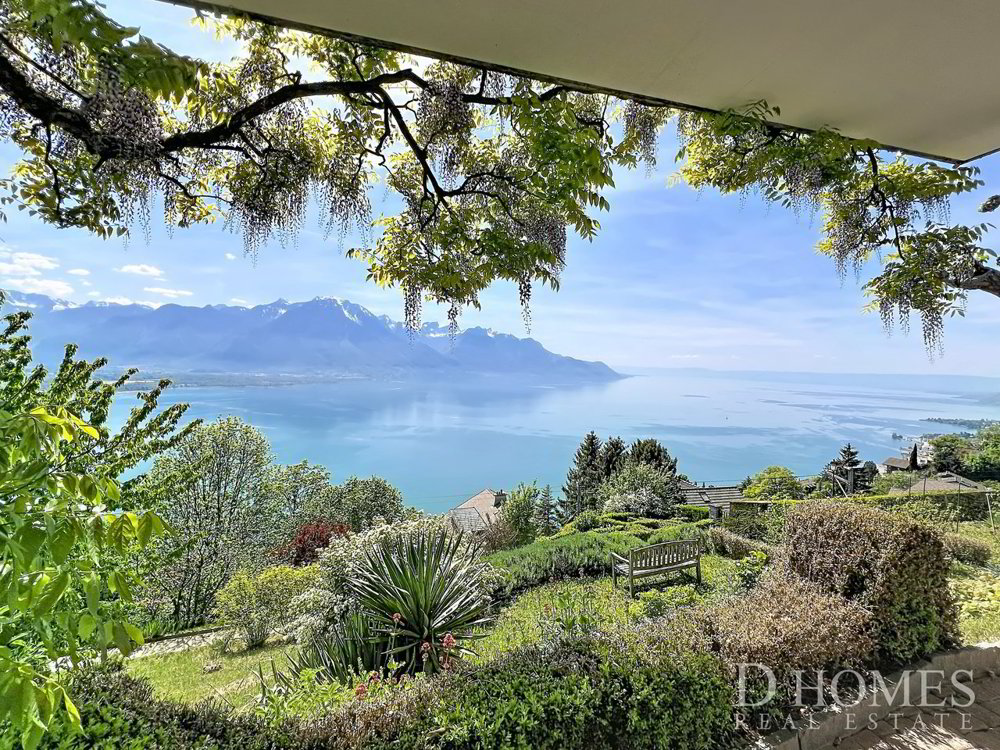Casa di 9 locali in vendita a Montreux - immagine 1/12