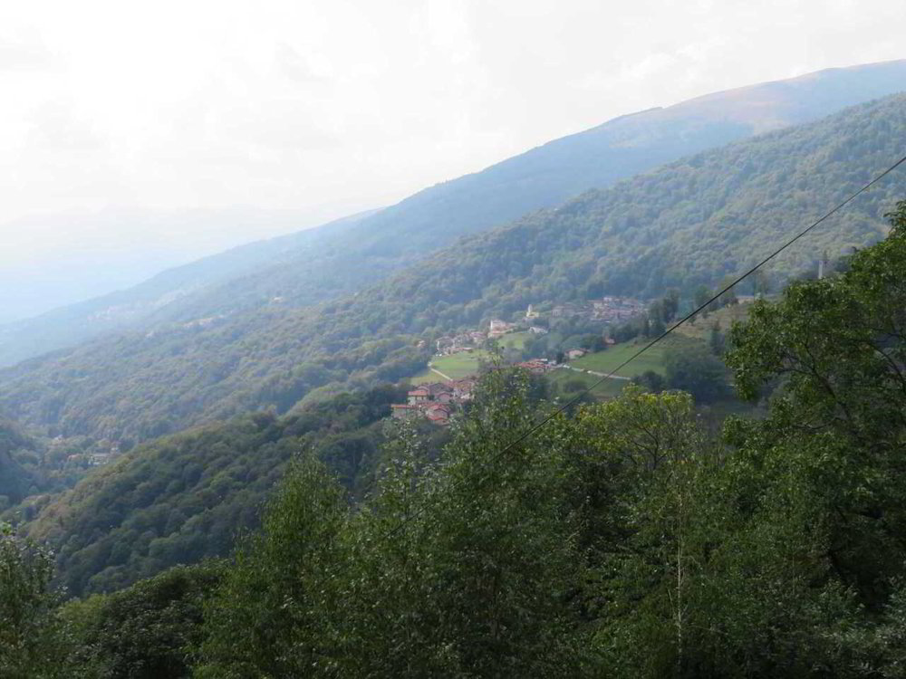3 rooms House to buy in Bogno - image 1/6