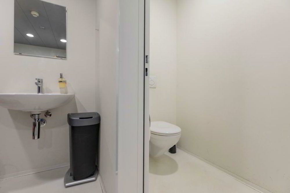 1 rooms Office & Commercial to buy in Avenches - image 1/10