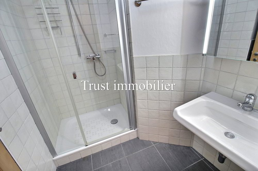 Appartement 8 pièces à acheter à Crans-Montana - image 1/13