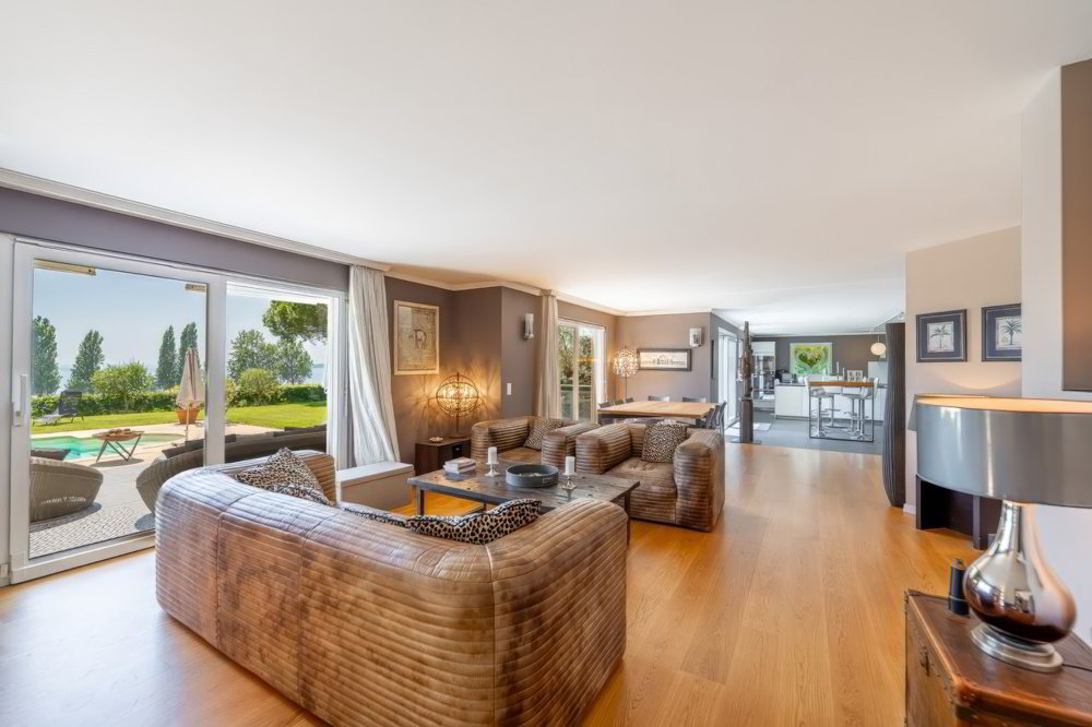 11 rooms House to buy in Préverenges - image 1/13