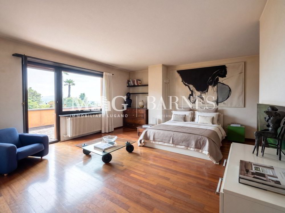 7 rooms House to buy in Comano - image 1/13