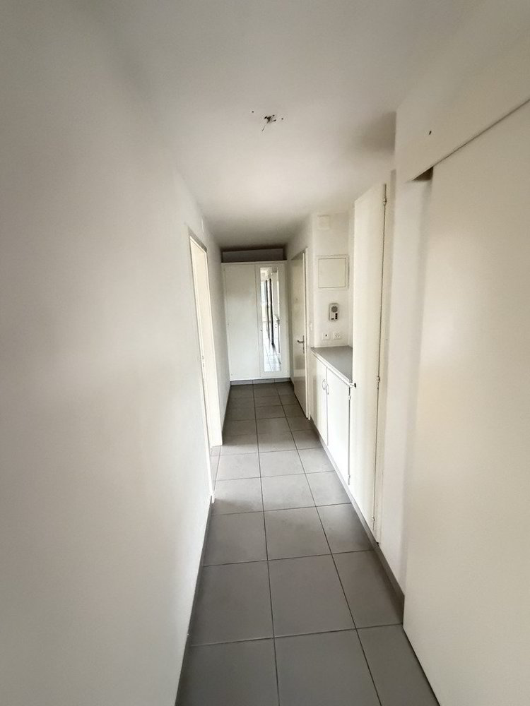 3 rooms Apartment for rent in Porrentruy - image 1/11