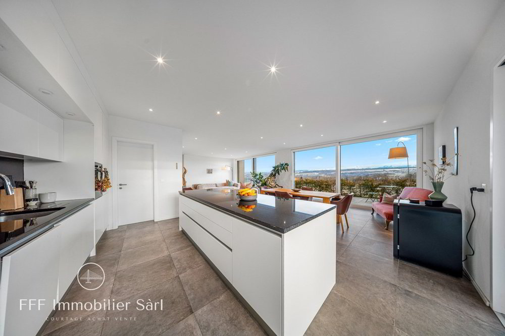 5 rooms House to buy in Surpierre - image 1/13
