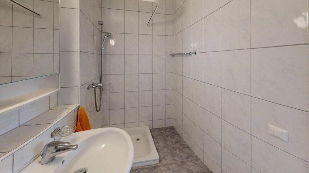 Ufficio & Commercio di null locali in vendita a Dottikon - immagine 1/10