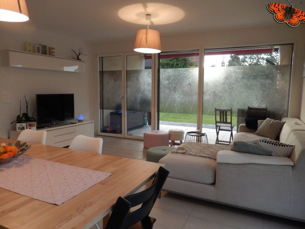 3 ½ ZIMMER IM ERDGESCHOSS – mit schöner Terrasse! - Ansicht 2