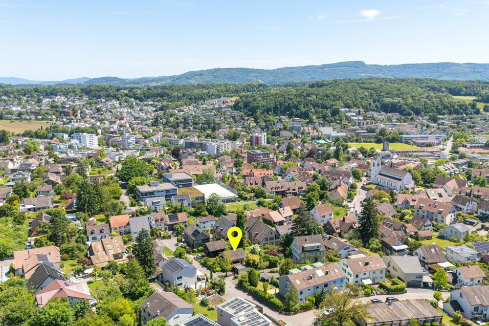 4 Zimmer Haus zum verkaufen in Oberwil BL - Bild 1/13
