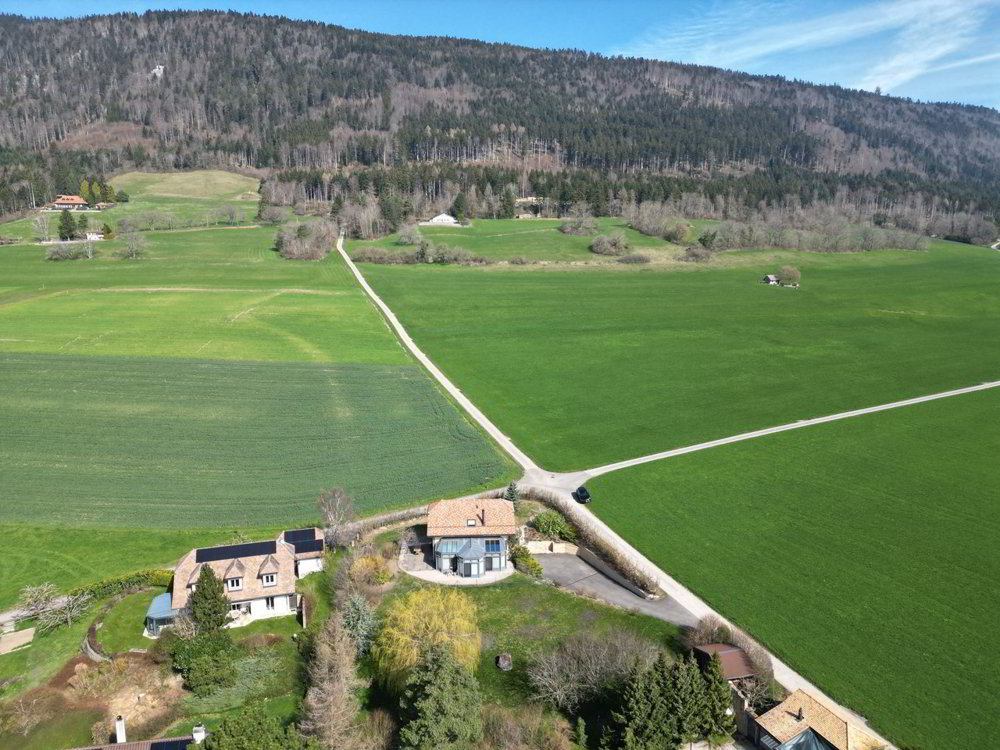Casa di 5 locali in vendita a Lignerolle - immagine 1/13