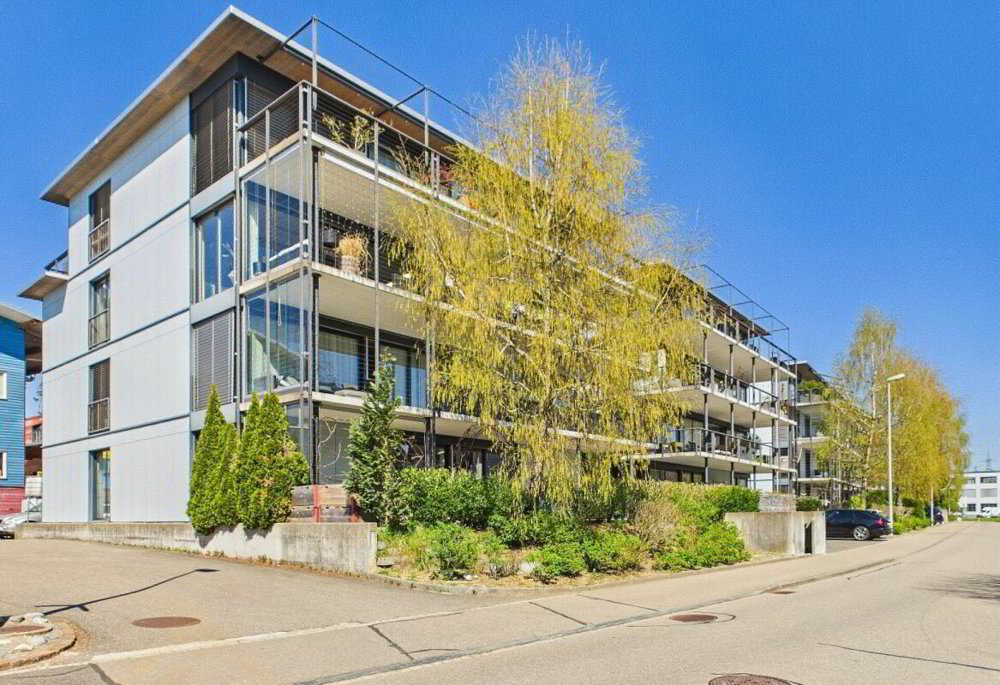 5 Zimmer Wohnung zum verkaufen in Wolfhausen - Bild 1/7