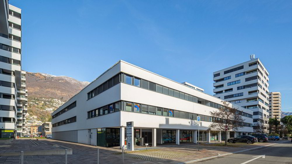 4 rooms Apartment to buy in Locarno - image 1/11