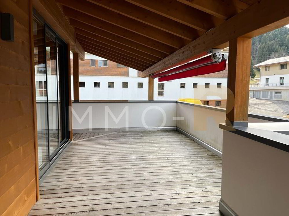 4 rooms Apartment to buy in Les Paccots - image 1/8