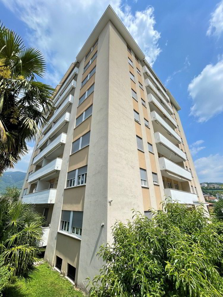 2 rooms Apartment for rent in Chiasso - image 1/7